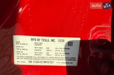 Ліфтбек Tesla Model S 2020 в Хусті