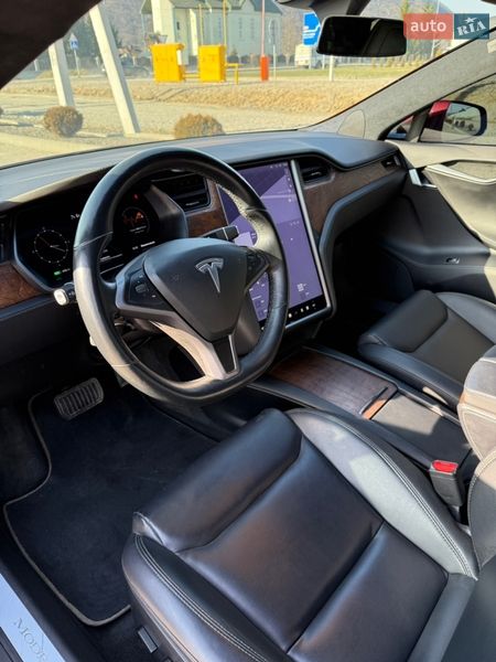Ліфтбек Tesla Model S 2020 в Хусті