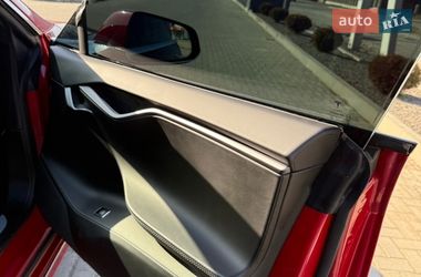 Ліфтбек Tesla Model S 2020 в Хусті