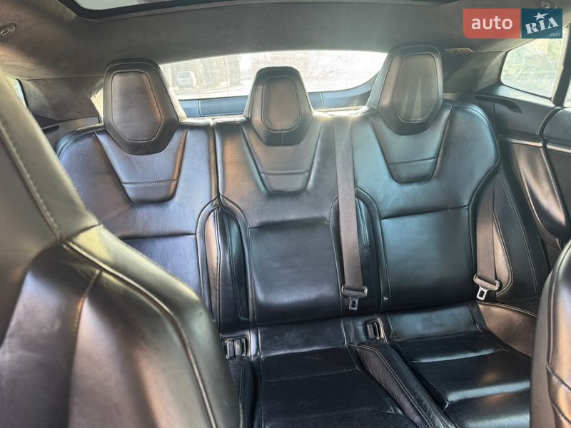 Ліфтбек Tesla Model S 2015 в Чорноморську фото 9 Ліфтбек Tesla Model S 2015 в Чорноморську