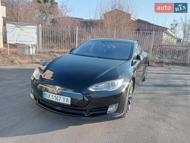 Ліфтбек Tesla Model S 2014 в Шепетівці