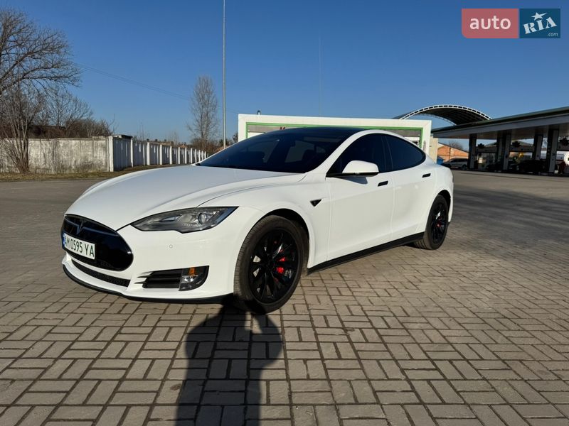 Лифтбек Tesla Model S 2014 в Житомире