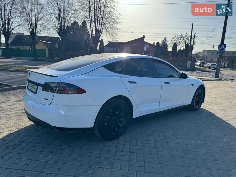 Лифтбек Tesla Model S 2014 в Житомире