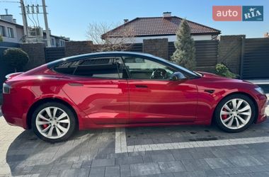 Лифтбек Tesla Model S 2019 в Львове