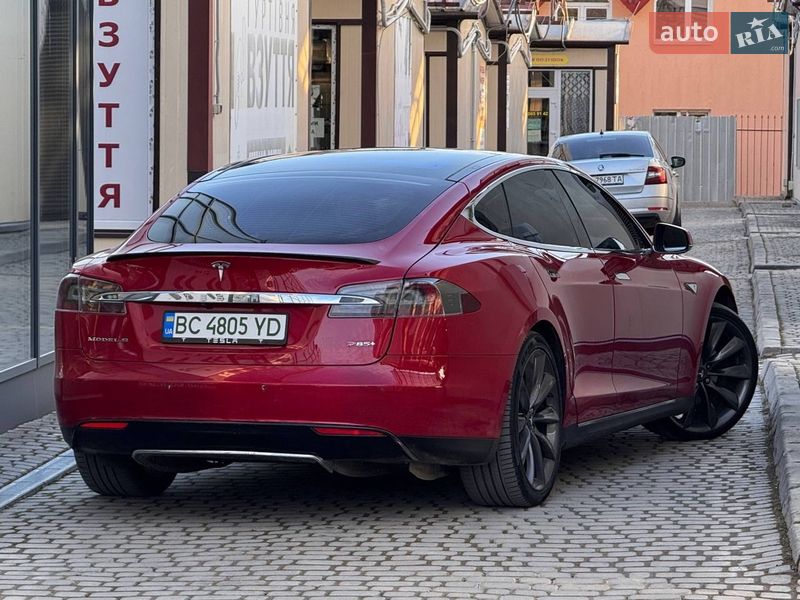 Лифтбек Tesla Model S 2013 в Дрогобыче