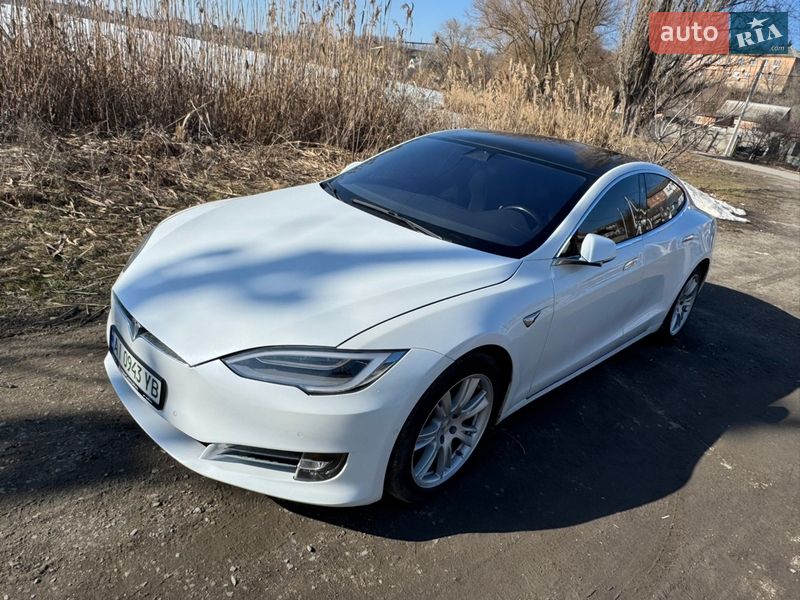 Ліфтбек Tesla Model S 2020 в Києві