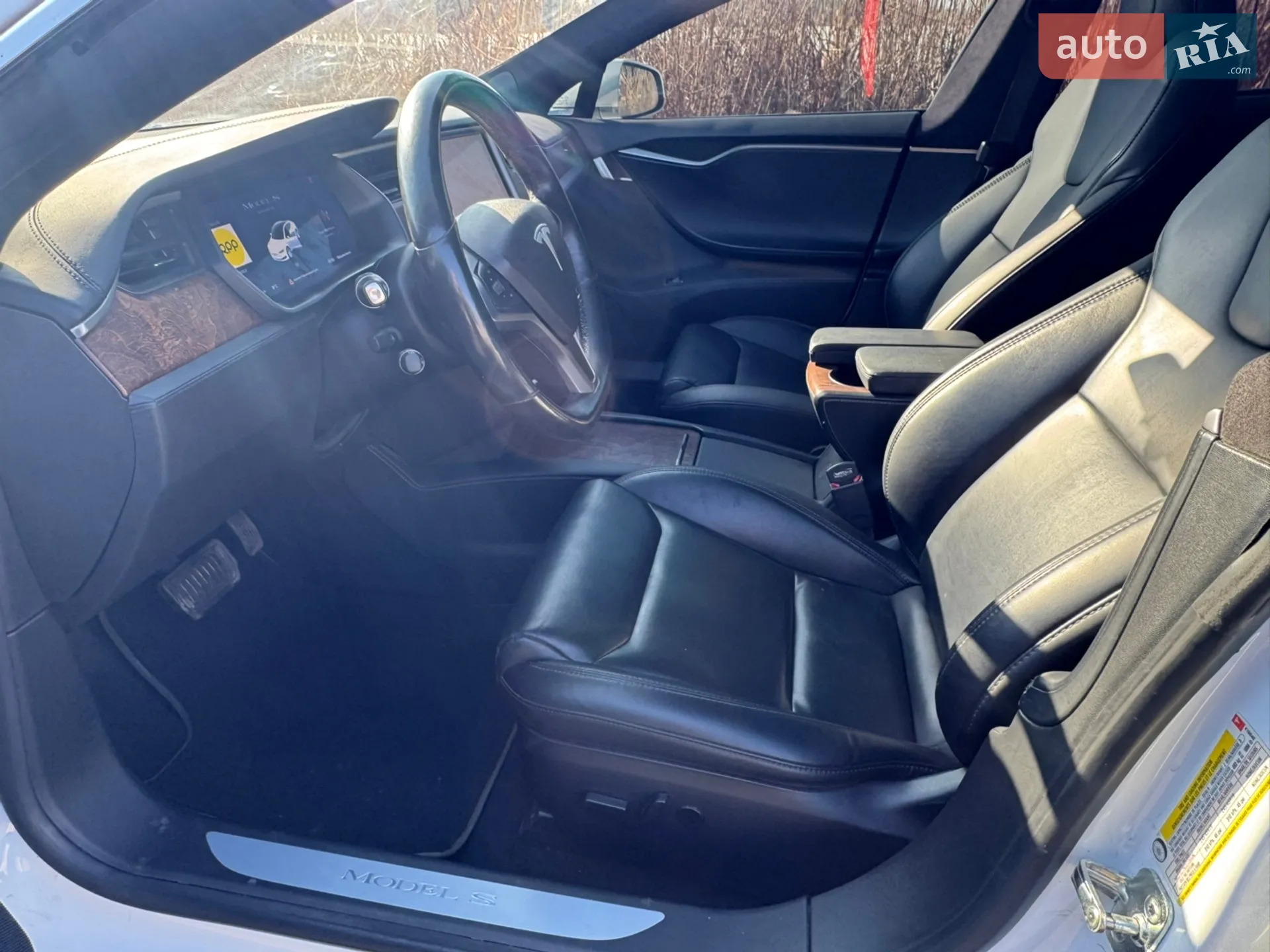 2020 Tesla Model S - мініатюра 19