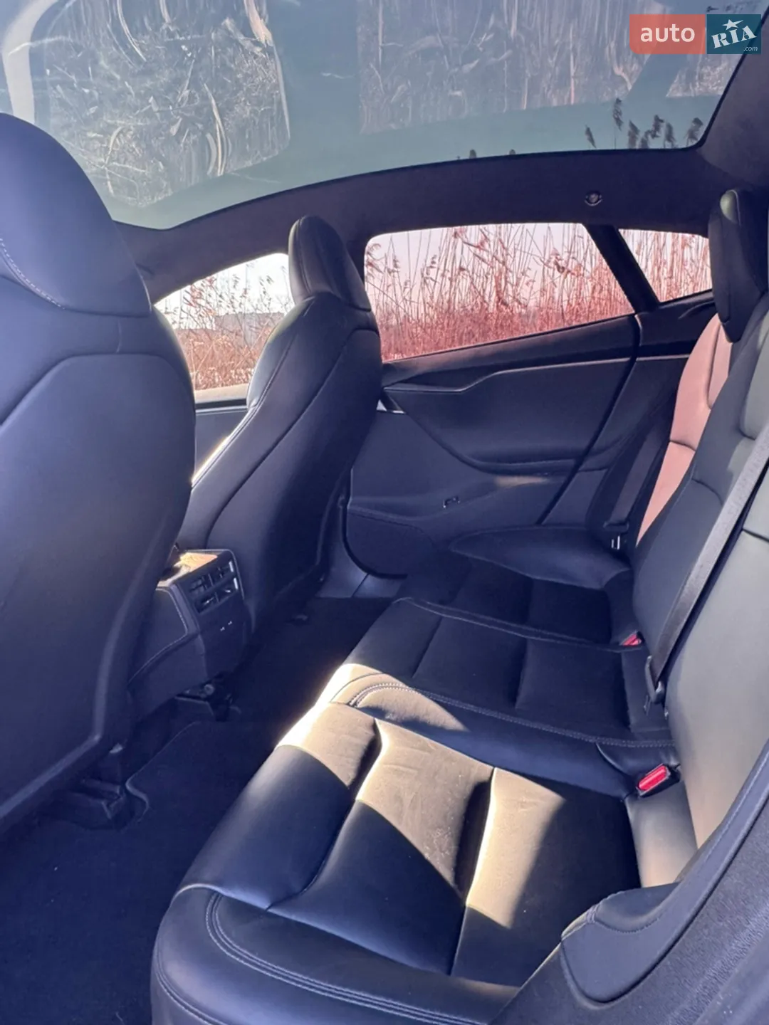2020 Tesla Model S - мініатюра 17