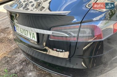 Лифтбек Tesla Model S 2014 в Киеве