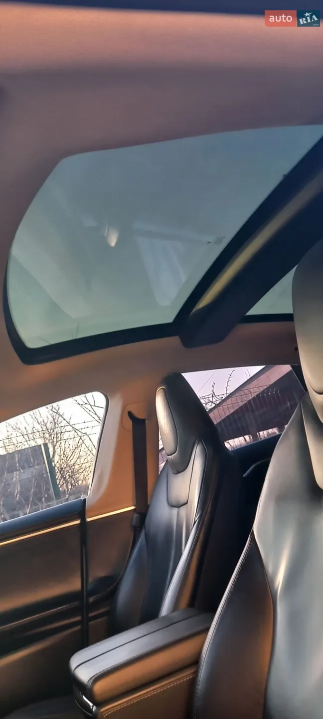 2014 Tesla Model S - мініатюра 23