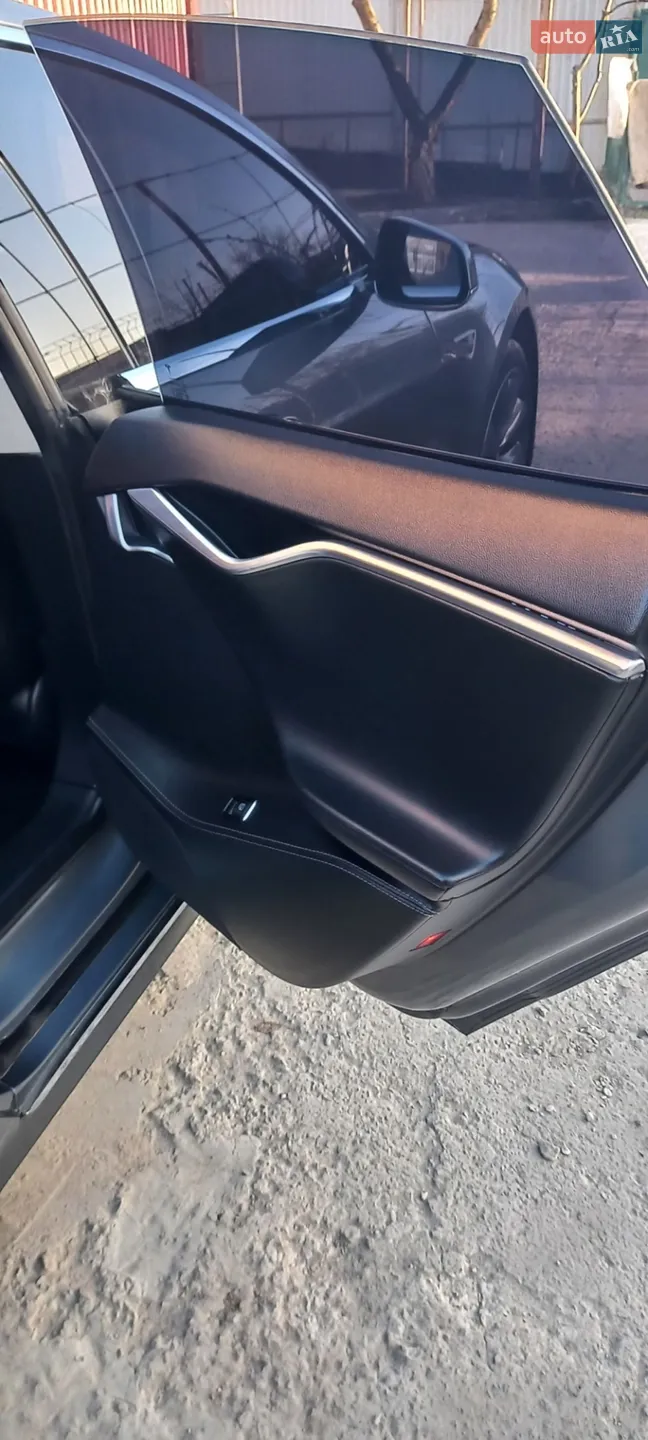 2014 Tesla Model S - мініатюра 27
