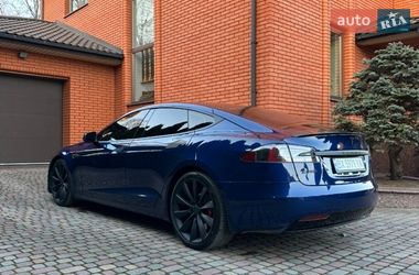 Ліфтбек Tesla Model S 2016 в Рівному