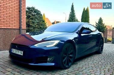 Ліфтбек Tesla Model S 2016 в Рівному