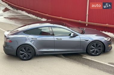 Лифтбек Tesla Model S 2022 в Киеве