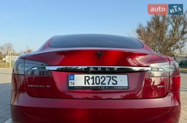 Лифтбек Tesla Model S 2016 в Одессе