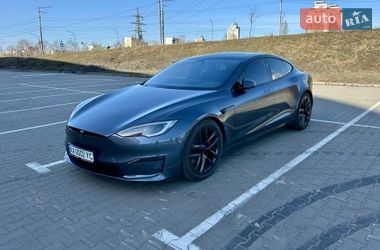 Лифтбек Tesla Model S 2023 в Киеве
