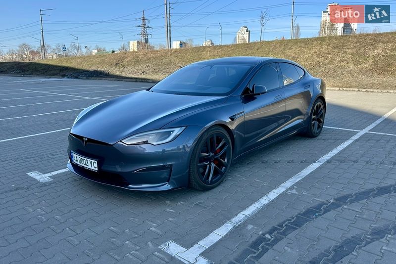 Tesla Model S 2023