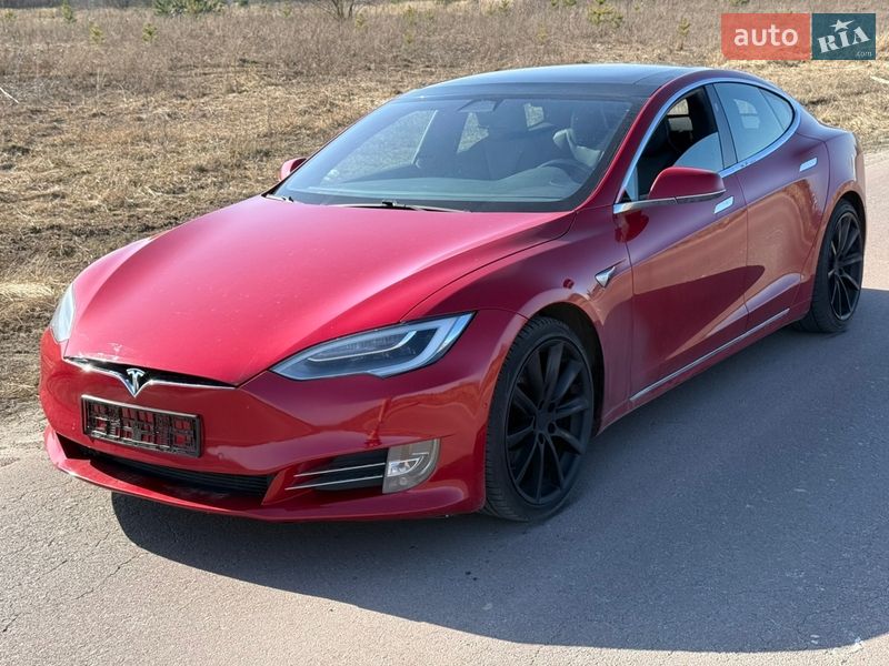 Ліфтбек Tesla Model S 2018 в Києві фото Ліфтбек Tesla Model S 2018 в Києві