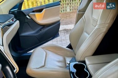 Лифтбек Tesla Model S 2016 в Виннице