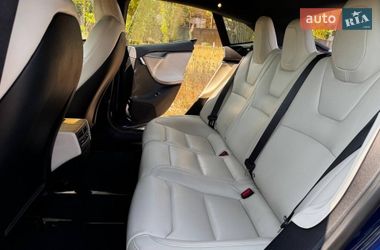 Ліфтбек Tesla Model S 2020 в Білгороді-Дністровському
