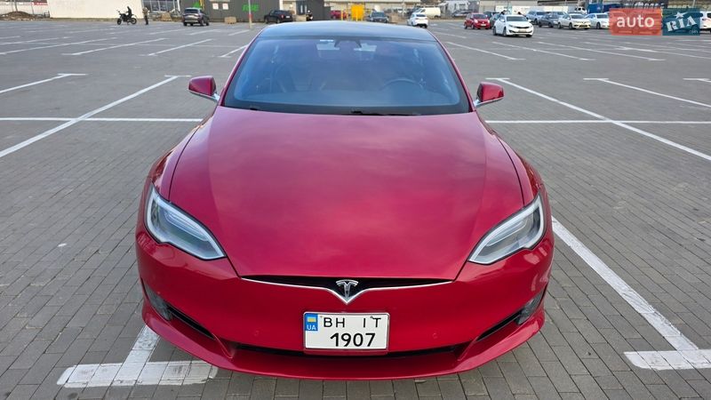 Лифтбек Tesla Model S 2017 в Одессе