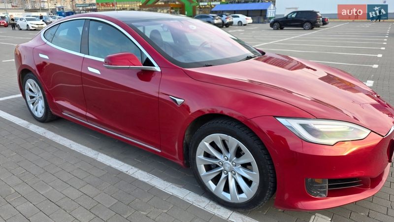Лифтбек Tesla Model S 2017 в Одессе