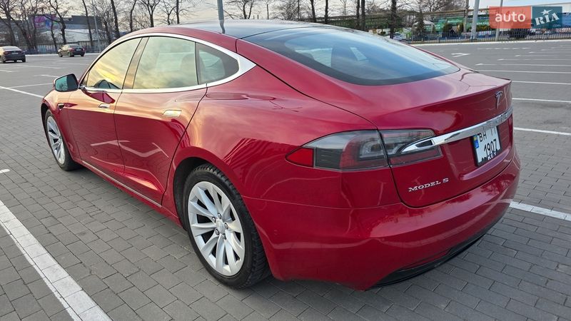 Лифтбек Tesla Model S 2017 в Одессе