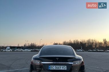 Лифтбек Tesla Model S 2014 в Львове