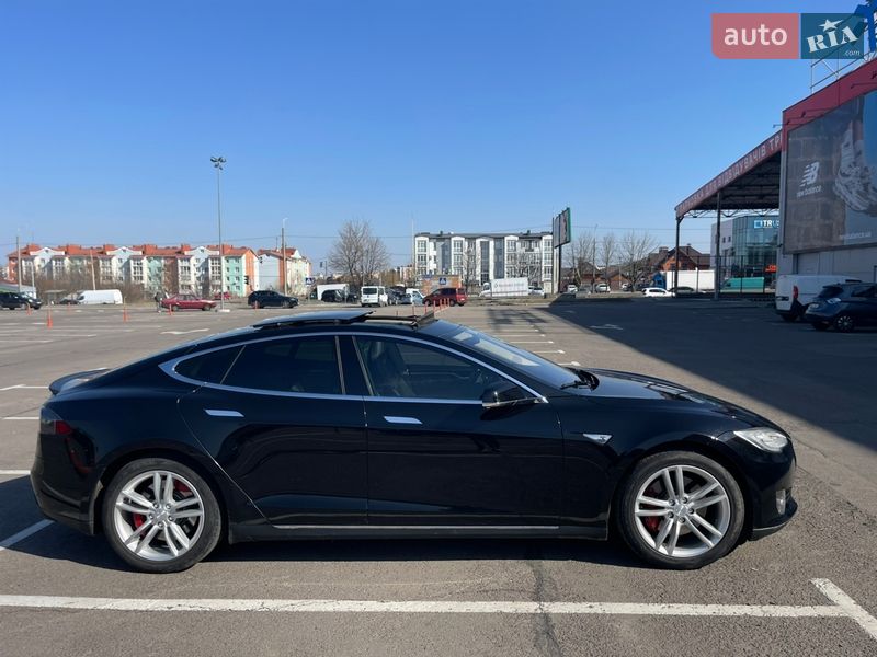 Ліфтбек Tesla Model S 2013 в Рівному