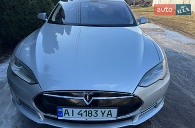 Лифтбек Tesla Model S 2014 в Прилуках
