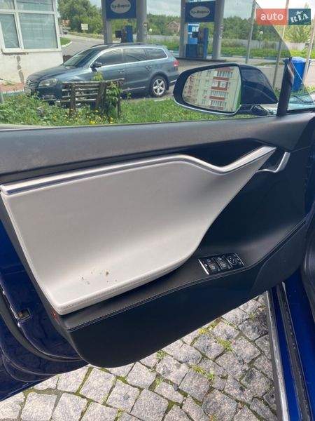 Ліфтбек Tesla Model S 2015 в Хмельницькому
