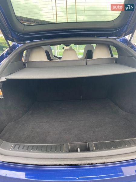 Ліфтбек Tesla Model S 2015 в Хмельницькому