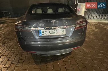 Лифтбек Tesla Model S 2015 в Львове