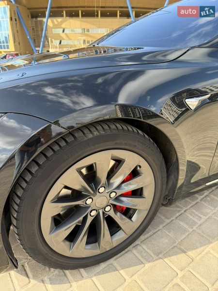 Лифтбек Tesla Model S 2018 в Харькове фото 7 Лифтбек Tesla Model S 2018 в Харькове