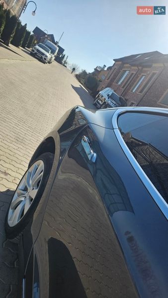 Лифтбек Tesla Model S 2015 в Черновцах