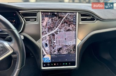Лифтбек Tesla Model S 2017 в Киеве