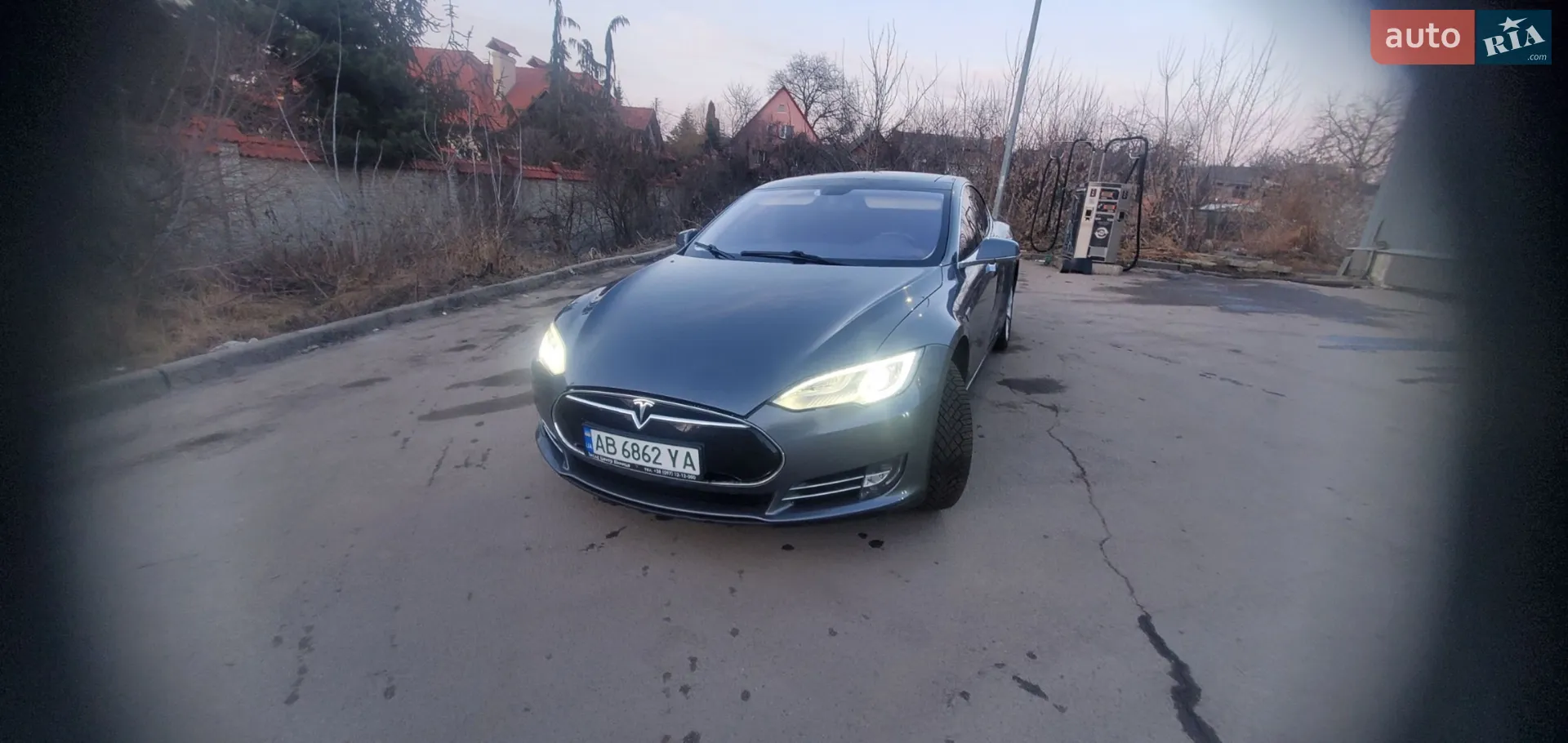 2014 Tesla Model S - мініатюра 8