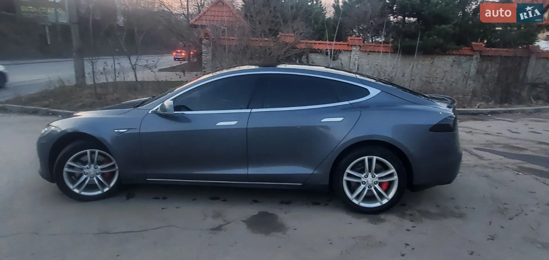 2014 Tesla Model S - мініатюра 4
