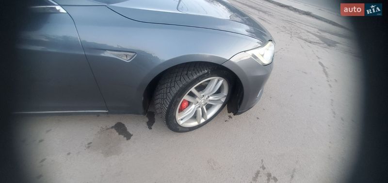 Лифтбек Tesla Model S 2014 в Виннице фото 13 Лифтбек Tesla Model S 2014 в Виннице