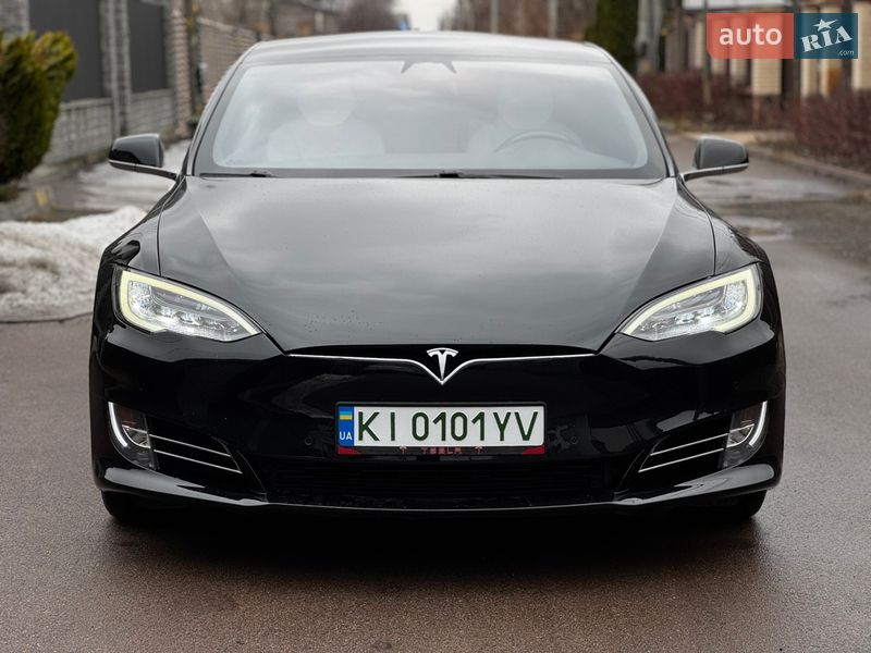 Лифтбек Tesla Model S 2017 в Киеве фото 2 Лифтбек Tesla Model S 2017 в Киеве