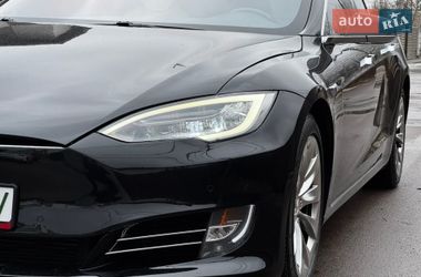 Лифтбек Tesla Model S 2017 в Киеве