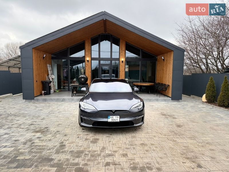 Лифтбек Tesla Model S 2021 в Виннице