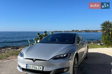 Ліфтбек Tesla Model S 2017 в Хмельницькому