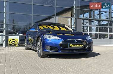 Ліфтбек Tesla Model S 2015 в Івано-Франківську