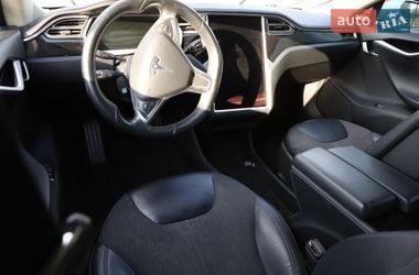 Лифтбек Tesla Model S 2014 в Дрогобыче