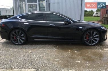 Хэтчбек Tesla Model S 2014 в Коломые