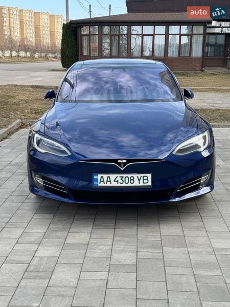 Лифтбек Tesla Model S 2017 в Киеве фото 2 Лифтбек Tesla Model S 2017 в Киеве