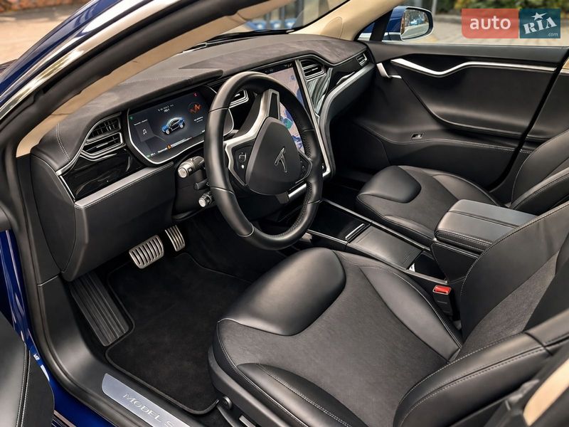 Лифтбек Tesla Model S 2015 в Харькове
