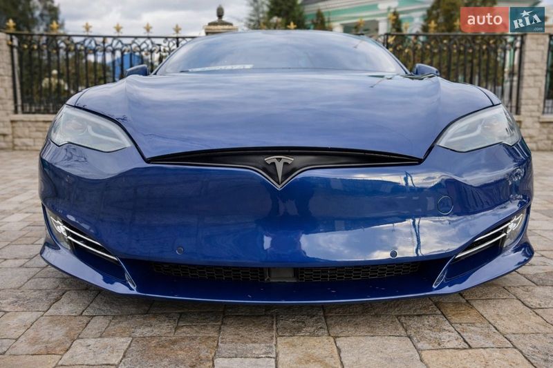 Лифтбек Tesla Model S 2015 в Харькове
