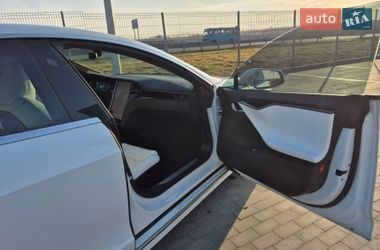 Лифтбек Tesla Model S 2020 в Борисполе